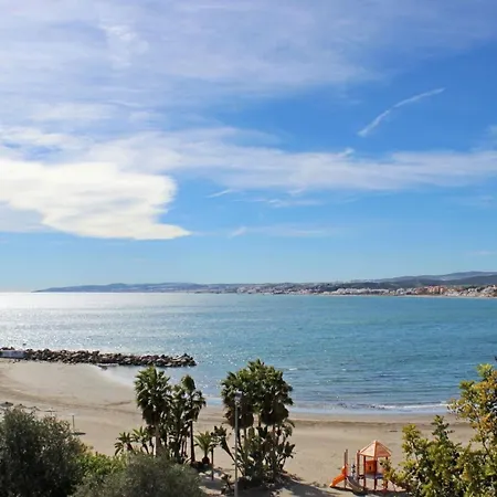 One Bedroom In Lägenhet Estepona